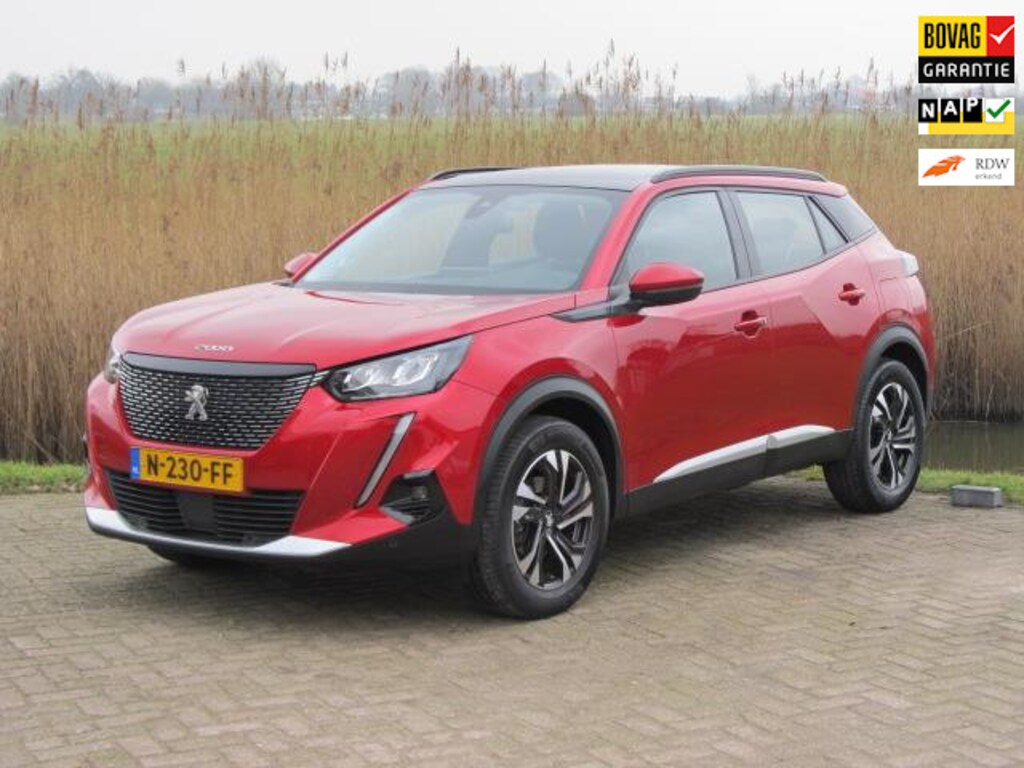 Peugeot 2008 1.2 PureTech Allure Panorama 130pk