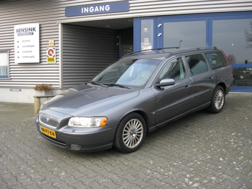 Volvo V70 occasion 2005 in Denekamp - AutoWeek