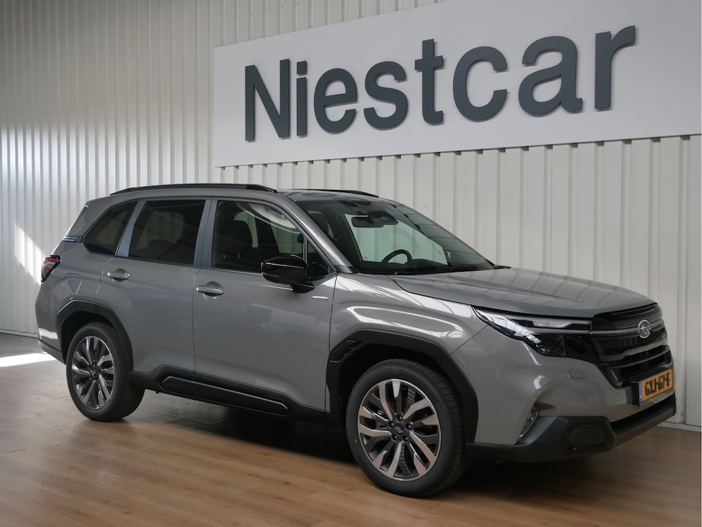 Subaru Forester 2.0i e-BOXER Premium First Edition!