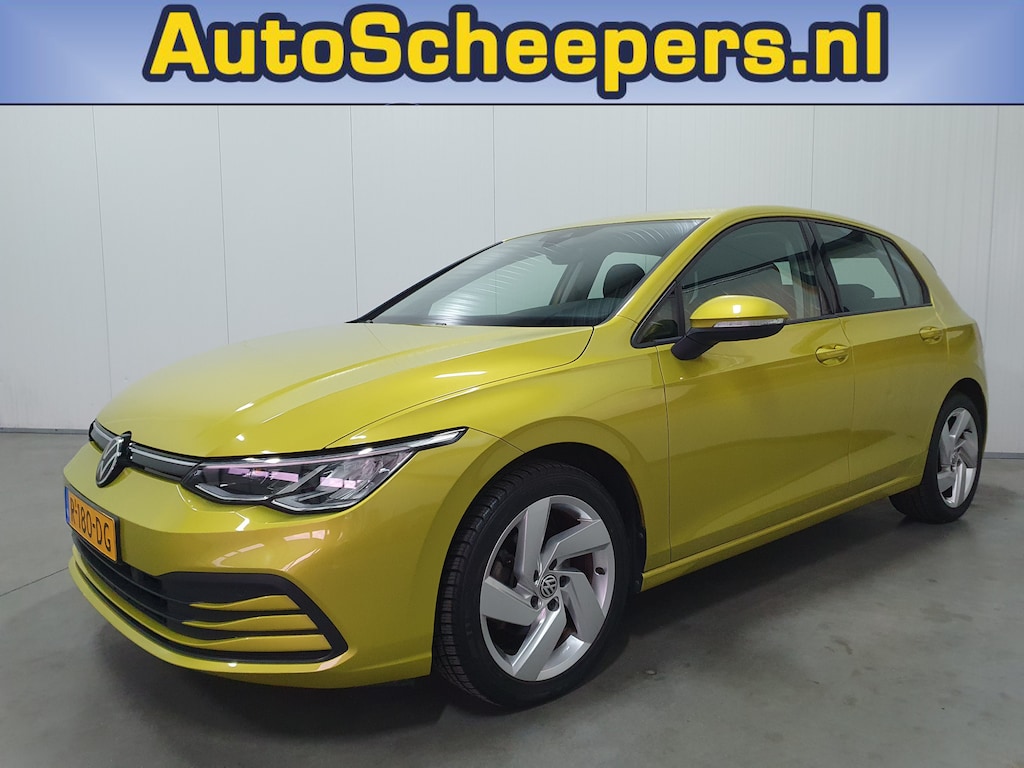 Volkswagen Golf 1.0 eTSI Life Business CARPLAY/CAMERA/DIG.COCKPIT/LMV .