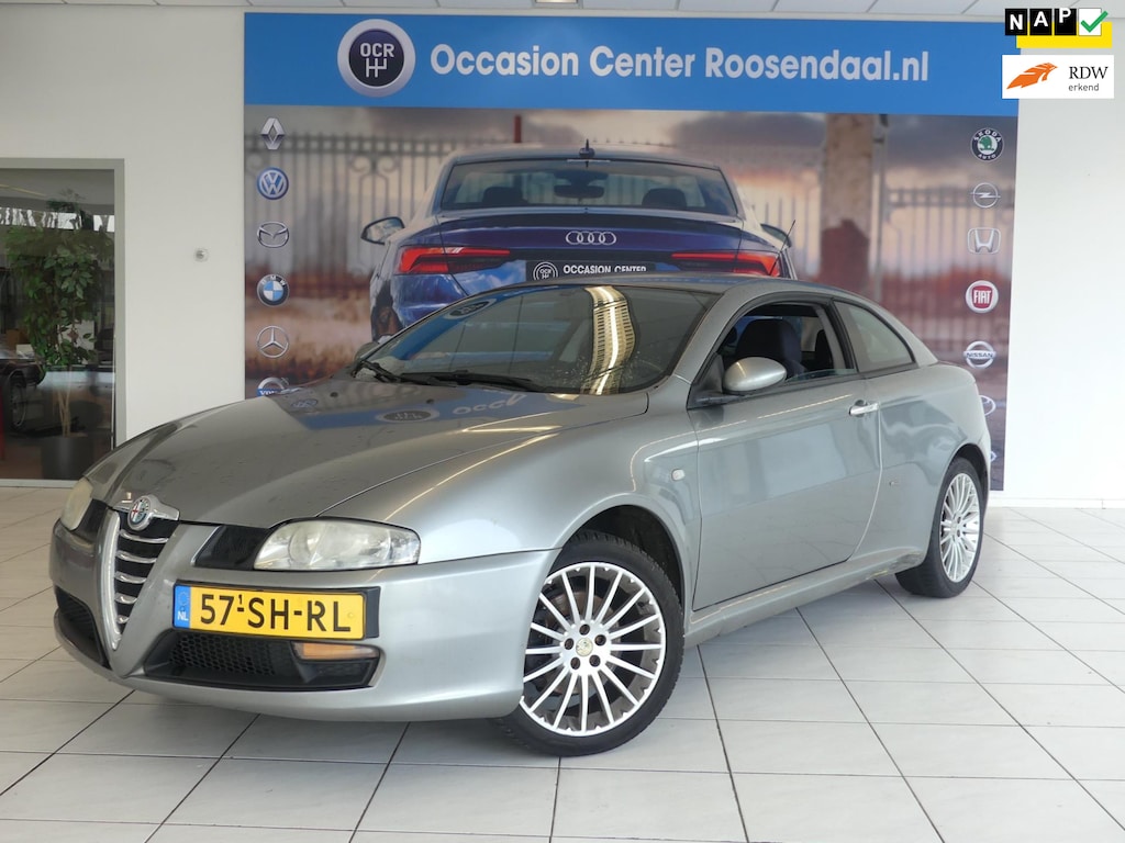 Alfa Romeo GT 2.0 JTS Distinctive Climate Control Lmv Distr. reeds v.v. Prijspakker!! afgeleverd met nieuwe apk keuring