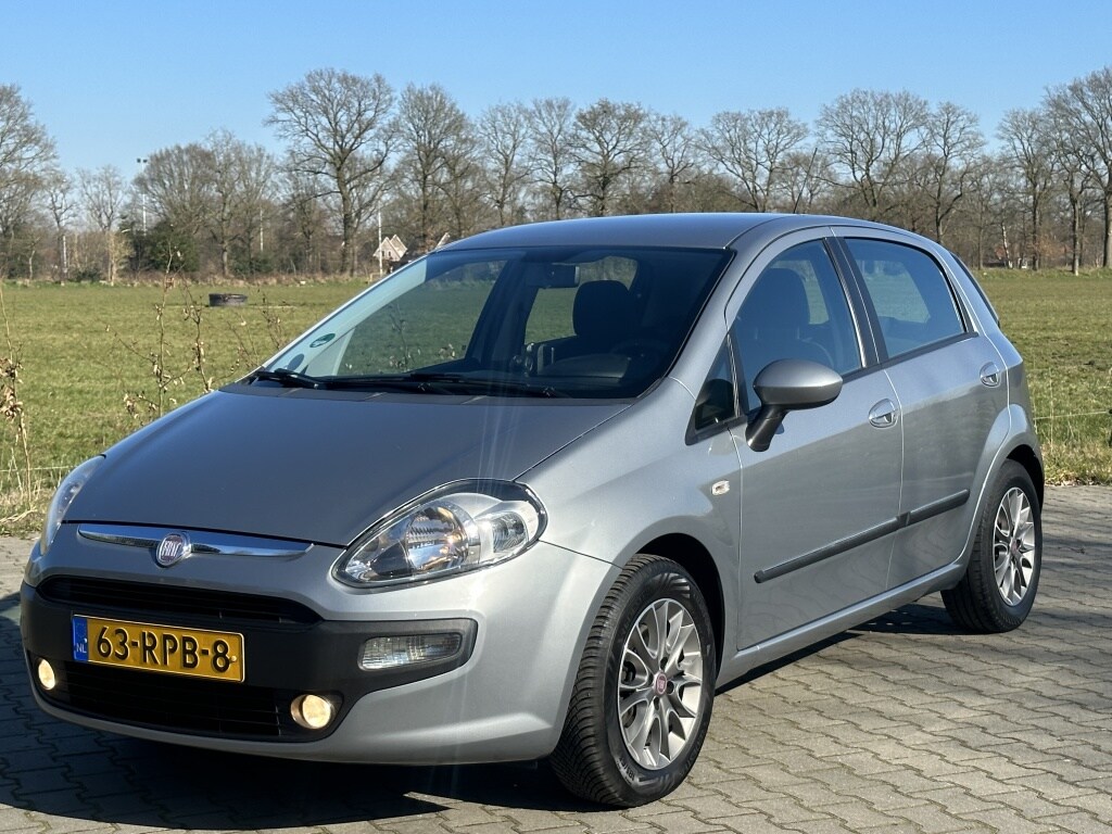 Fiat Punto Evo 1.3 M-JET 5 DRS AIRCO TREKH NAVI LM SUPER NET