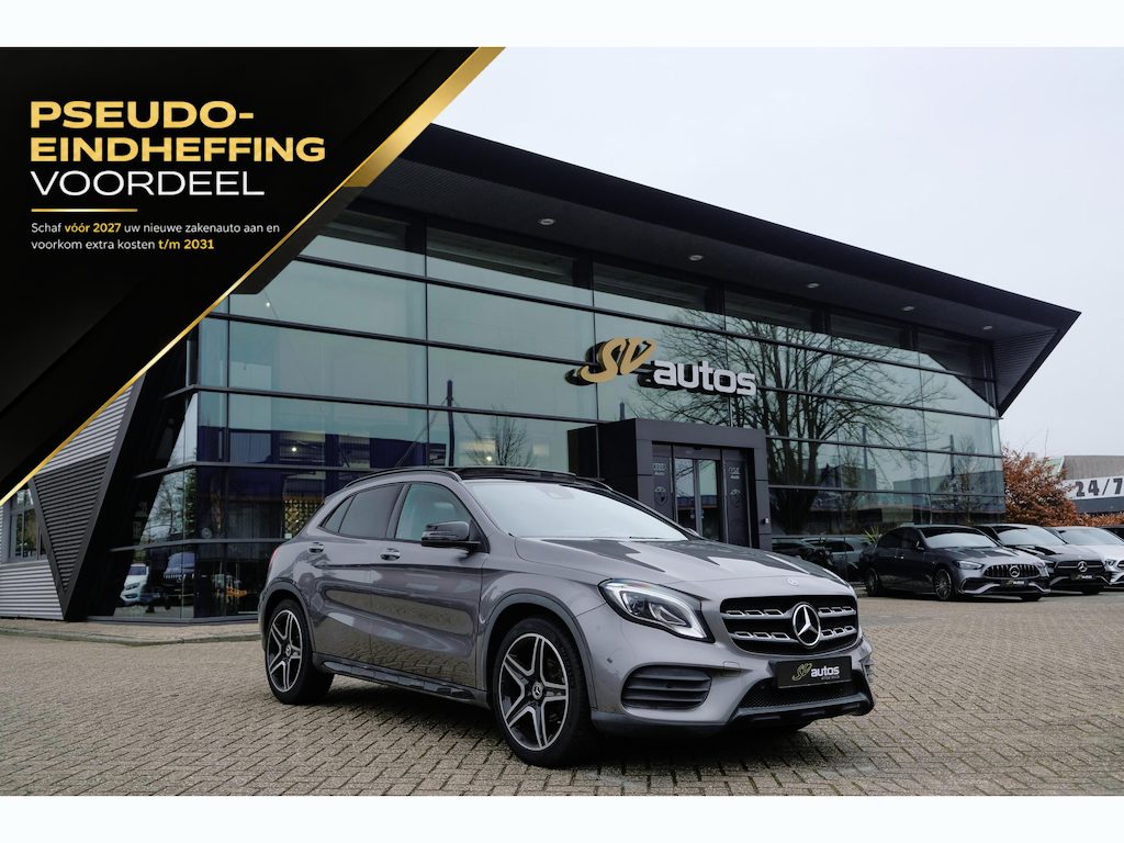 Mercedes-Benz GLA GLA180 AMG 122pk Panoramadak *BTW* Night pakket Climate control Cruise control Trekhaak 19" LMV