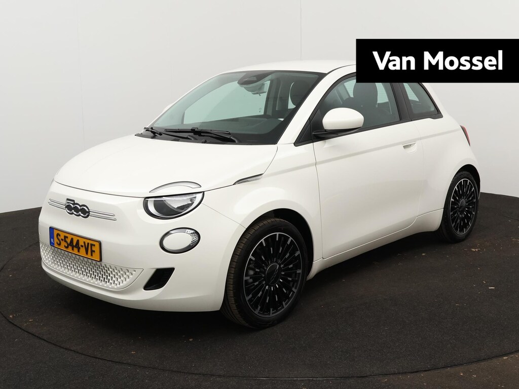 Fiat 500e Icon 42 kWh | Navigatie | Winterpack Stoelverwarming  | Comfort pack | 17 inch |