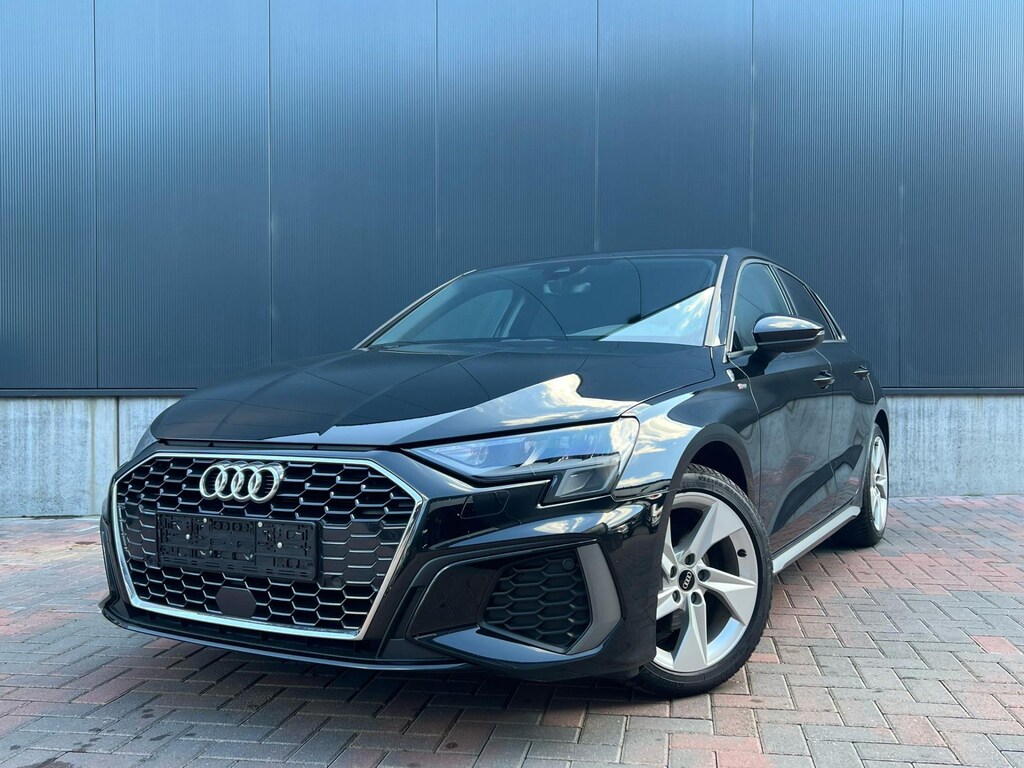 Audi A3 Sportback 30 TFSI S-edition *Navi * Cruise * Carplay * Led * Dealer Onderhouden