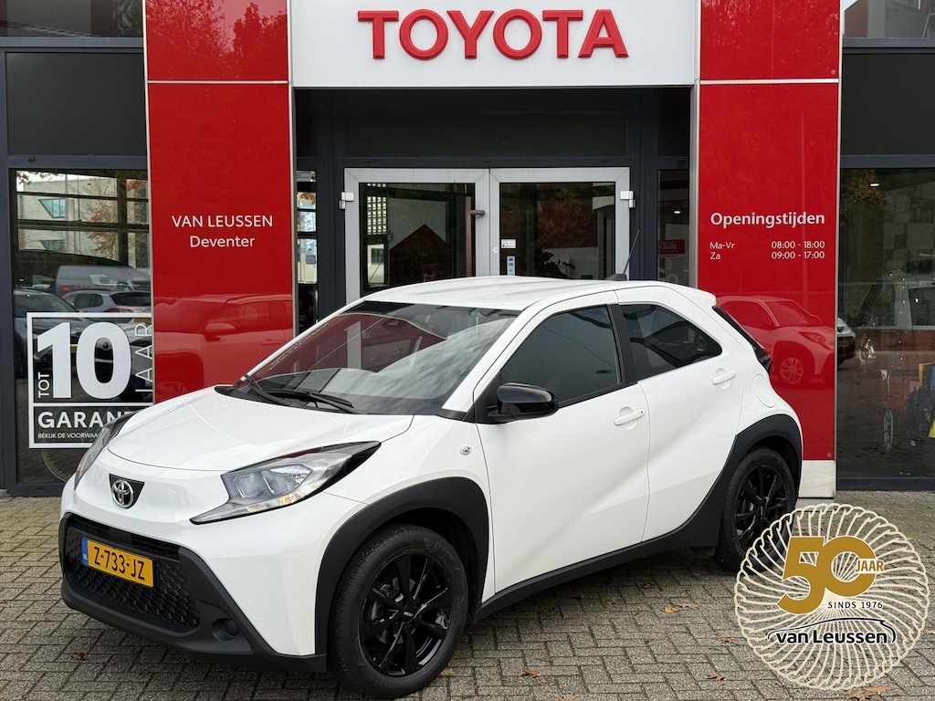 Toyota Aygo X PLAY APPLE/ANDROID LICHTMETALEN VELGEN AD-CRUISE CAMERA NL-AUTO DAB+