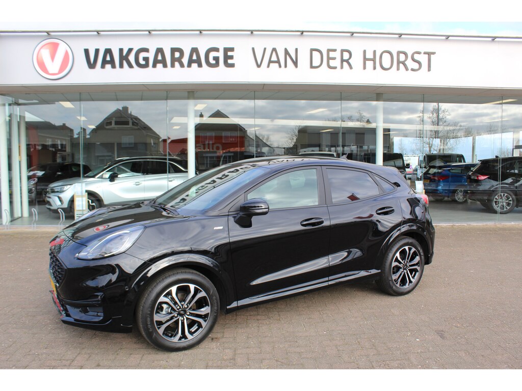 Ford Puma 1.0-125pk EcoBoost Hybrid ST-Line. April 2024 ! Slechts 7.400km ! Autm. airco, navigatie, telefoonvoorb., camera, pdc v+a, parkeerassistent, LED verl., metallic lak, LM wielen, stoel-, stuur- en voorraamverw., lane- en sideassist, adapt. cruise cntrl etc