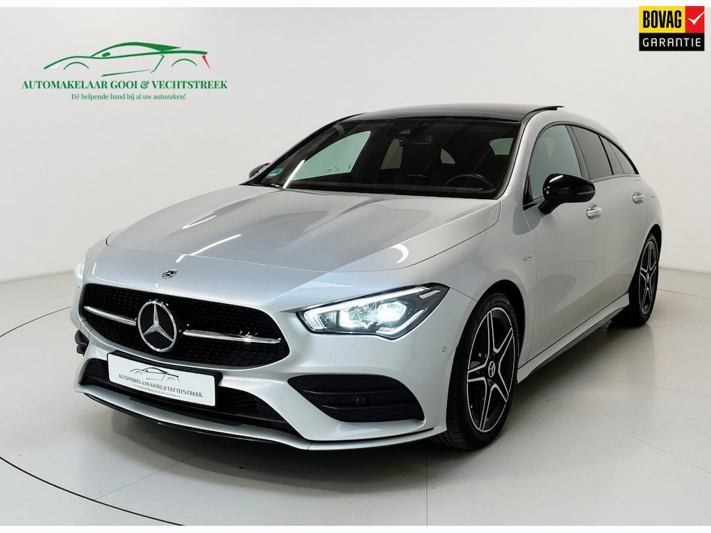 Mercedes-Benz CLA Shooting Brake 180 AMG Line - Panorama - Camera - Carplay - Sfeerverlichting