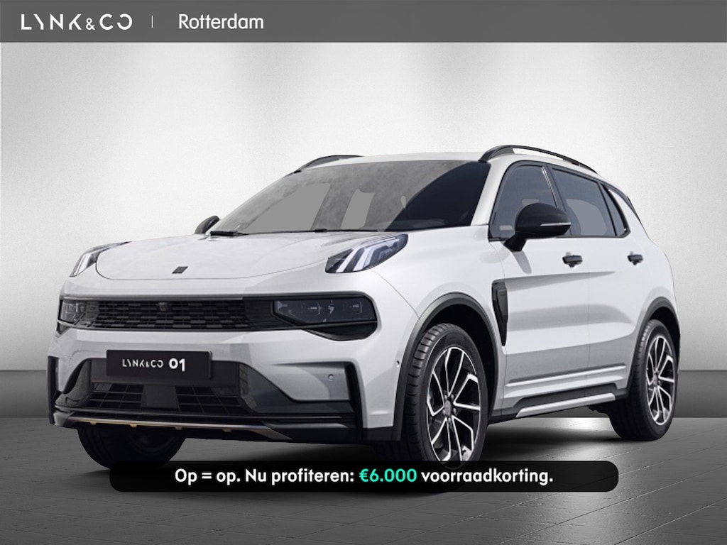 Lynk & Co 01 | CORE | GRATIS TREKHAAK! | Achteruitrij camera |