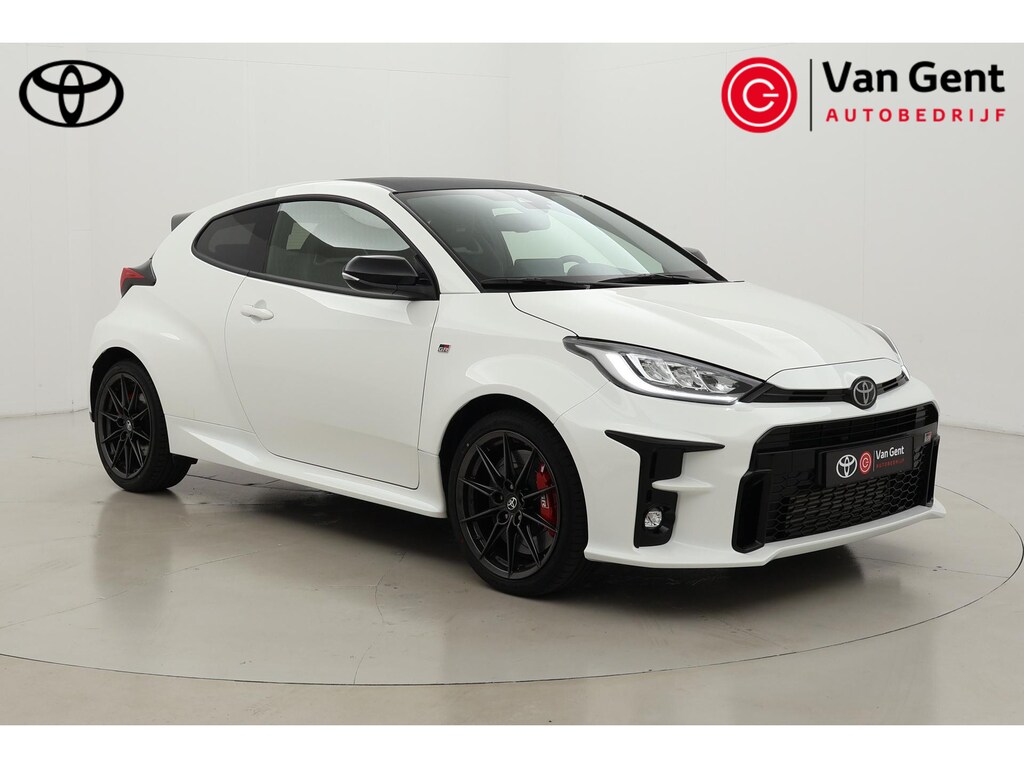 Toyota Yaris 1.6 GR 4WD Performance | Stoel-/stuurverwarming | 18 inch | Apple Carplay / Android Auto | Handgeschakeld