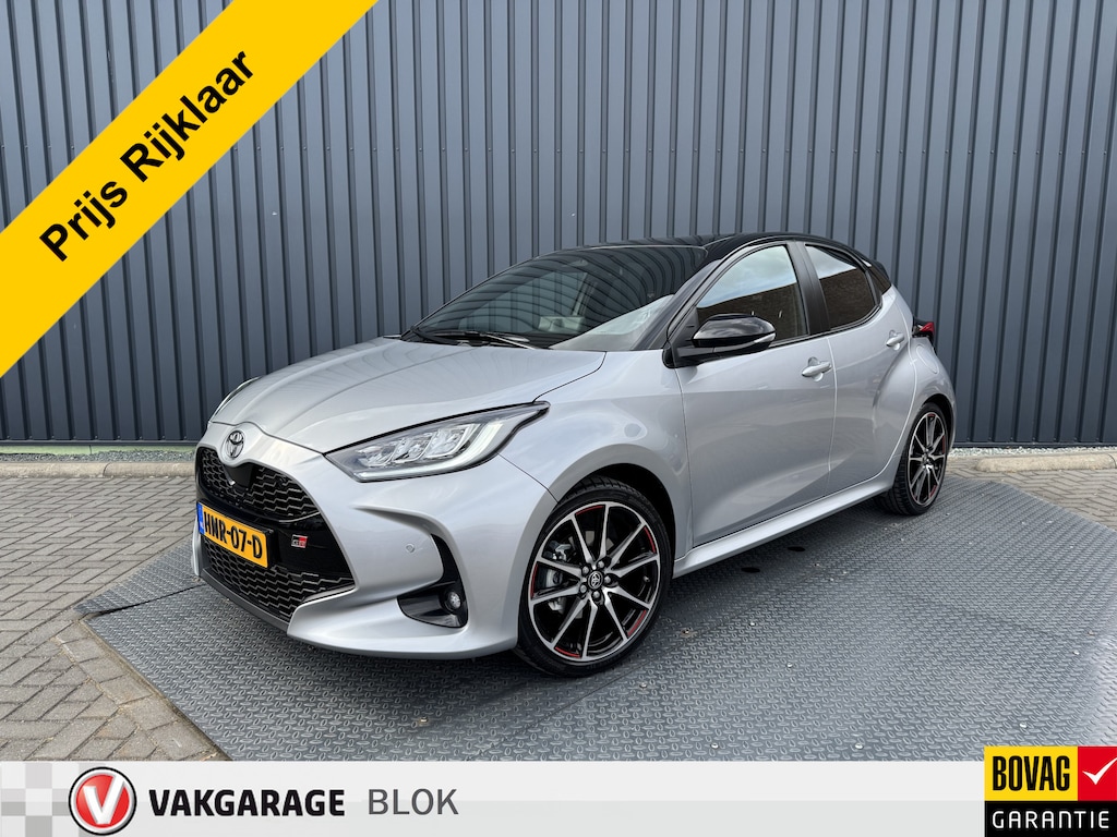 Toyota Yaris 1.5 Hybrid 130 GR Sport / Bi tone | PDC V+A | BSM | 10jr GARANTIE | Rijklaar!!