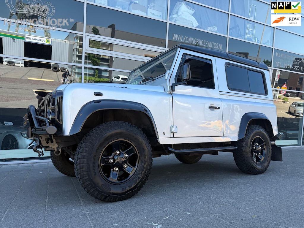 Land Rover Defender 2.4 TD 90 SW XTech Youngtimer