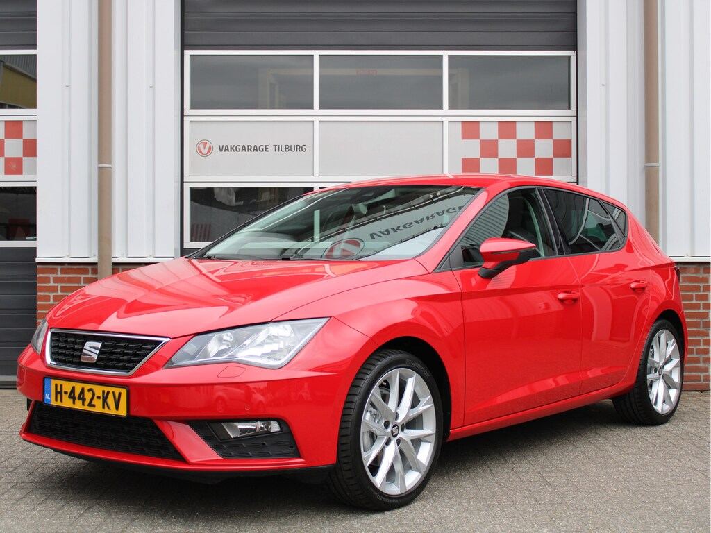 SEAT Leon 1.5 TSI 150PK Style Ultimate Edition Automaat /NAVI/18'LM/Camera/Trekhaak/Stoelverwarming/PDC/Keyless/Lane assist/DAB+/NAP! 1e eig!