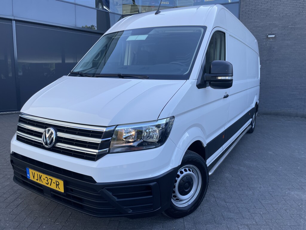Volkswagen Crafter 35 2.0 TDI L4H3 Highline Airco - parkeersensoren achter - cruise control - zijschuifdeur rechts - tussenschot volledig - Ideaal voor camper