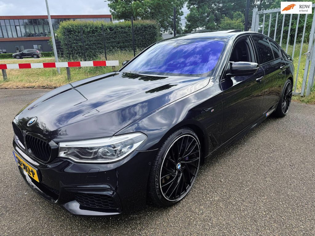 BMW 5-Serie M550i xDrive High Exe 550PK B&O Performance Pack