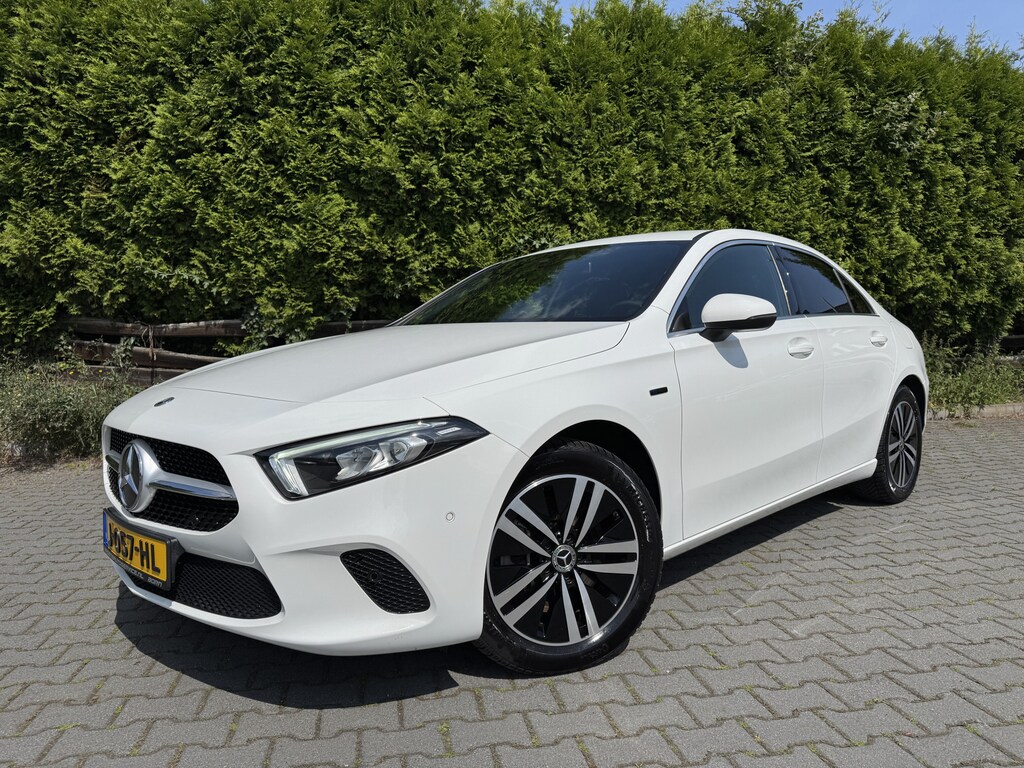 Mercedes-Benz A-klasse 250e Business Solution Luxury Limited Camera, PDC, Enz.
