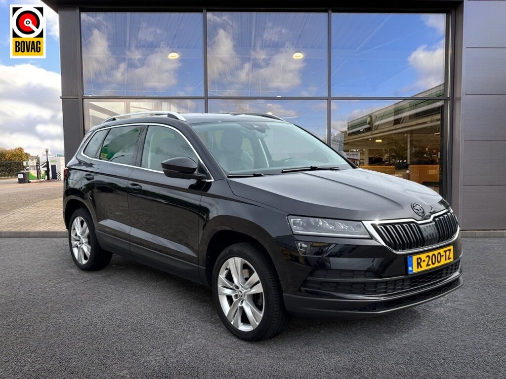 Skoda Karoq 1.0TSI Style Bus. | Veel opties! | Leer | Camera | adapt. Cruise