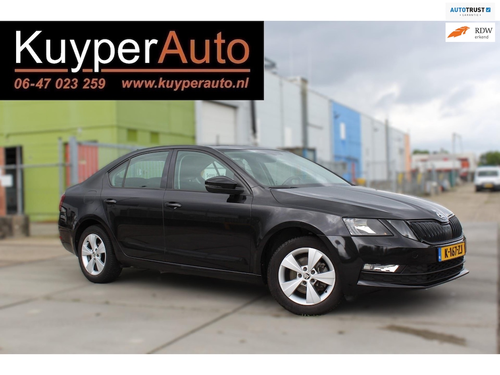 Skoda Octavia 1.5 TSI Greentech Sport Business automaat dsg multimedia trekhaak