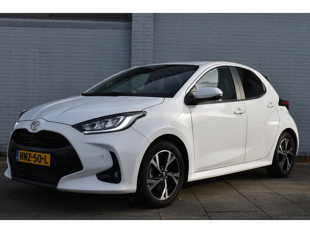 Toyota Yaris 1.5 Hybrid 115 First Edition Limited Automaat 116pk | PDC vóór- & achter | Apple Carplay/Android Auto |  Voorloop auto private lease