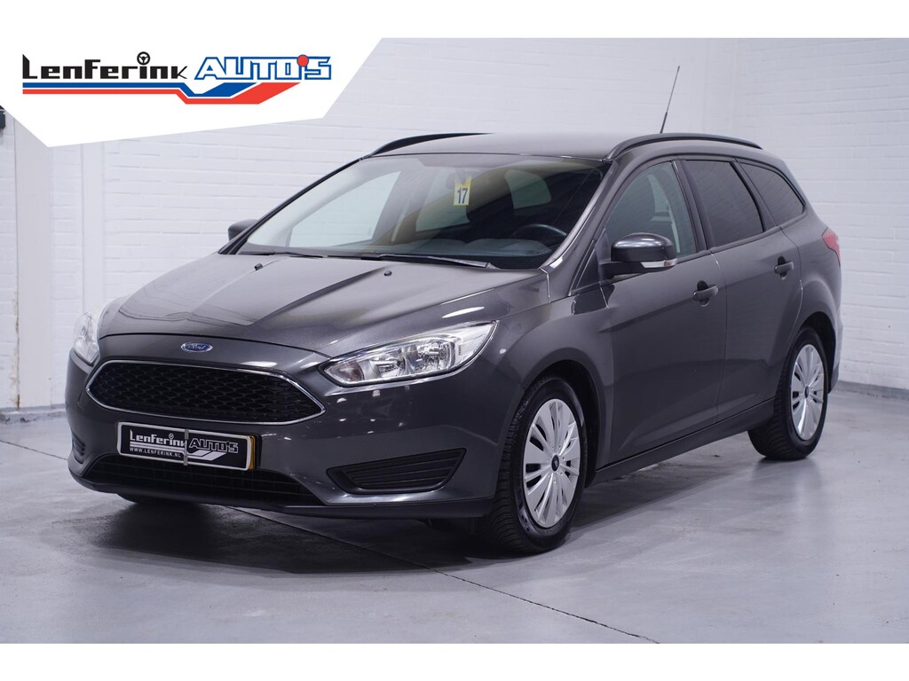 Ford Focus Wagon 1.0 Trend Airco Stoel- en stuurverwarming PDC APK tot 10/2027