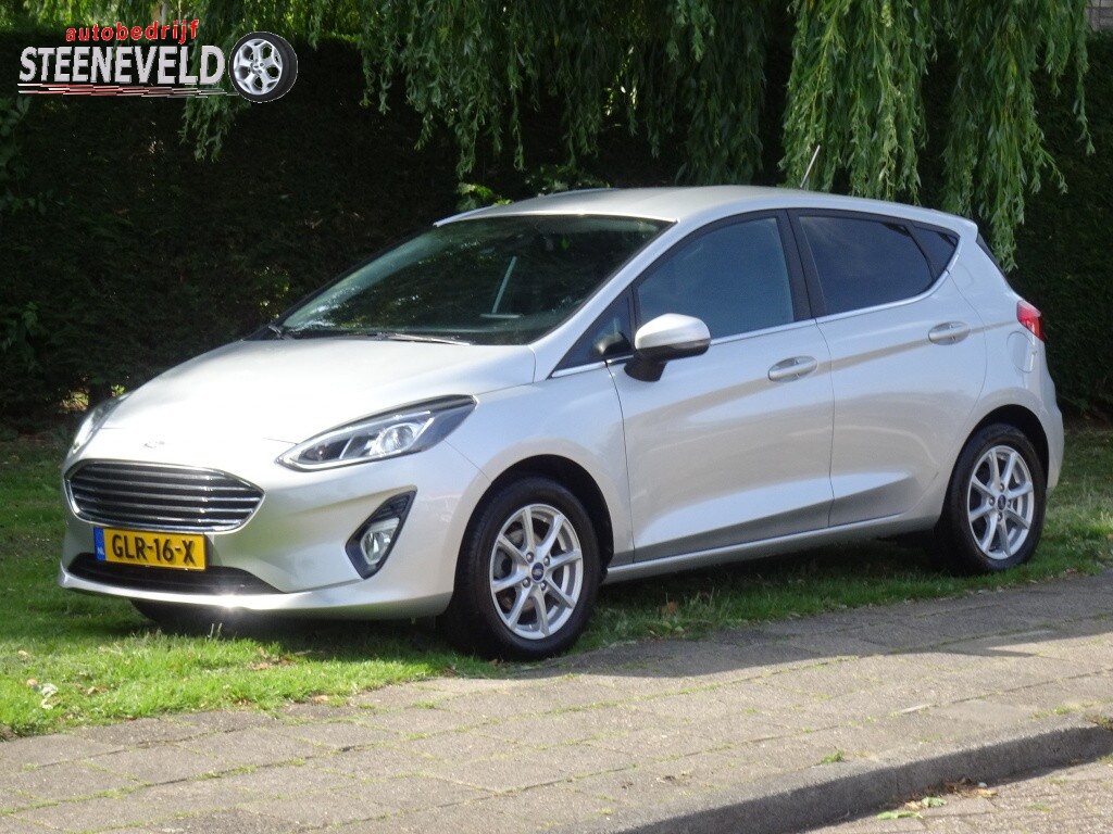 Ford Fiesta 1.0 100pk Titanium met CarPlay en Parkeersensoren