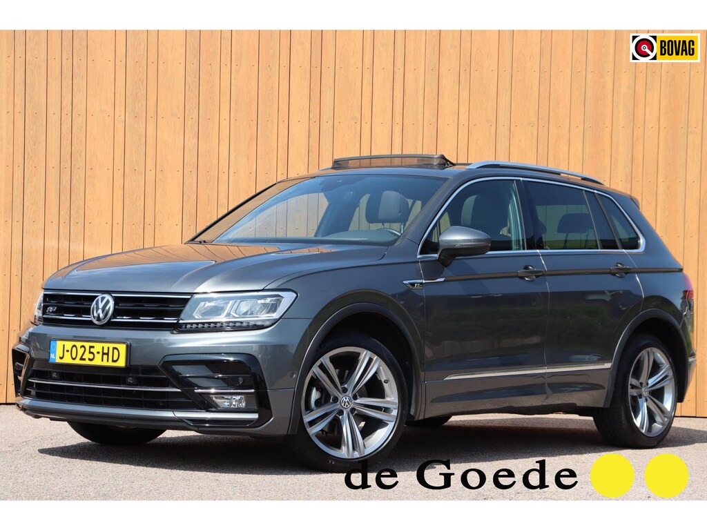 Volkswagen Tiguan 1.5 TSI ACT R-Line Highline Bus. org.NL schuifdak camera el.klep stoelverw.