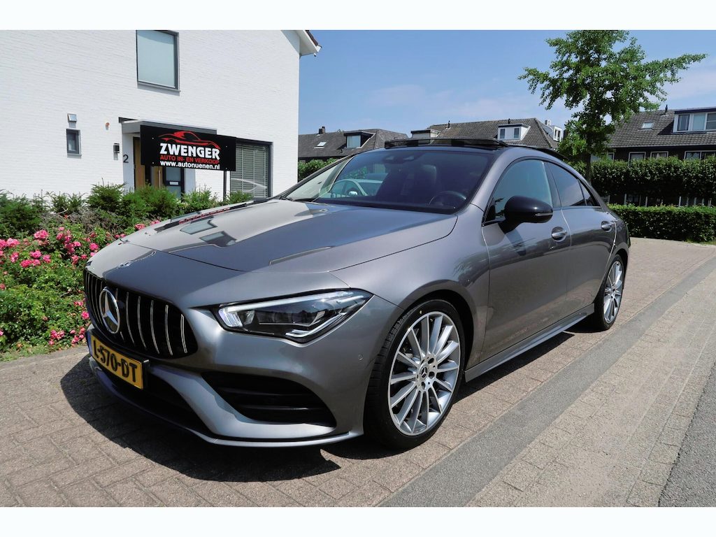 Mercedes-Benz CLA 250 AMG-NIGHT 225pk PANORAMADAK|SFEERVERLICHTING|360CAMERA|BURMESTER|DEALER ONDERHOUDEN