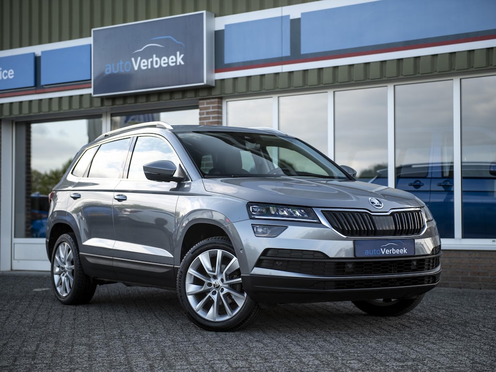 Skoda Karoq 1.5TSi ACT 150pk DSG Style Business | Leer | Navi & App-Connect | 18" LMV 'Braga' | DAB | LED | ACC | El.achterklep m.sensor | Camera | Keyless | VarioFlex achterstoelen | Canton Audio | Stoel-/stuur- & Voorruitverwarming