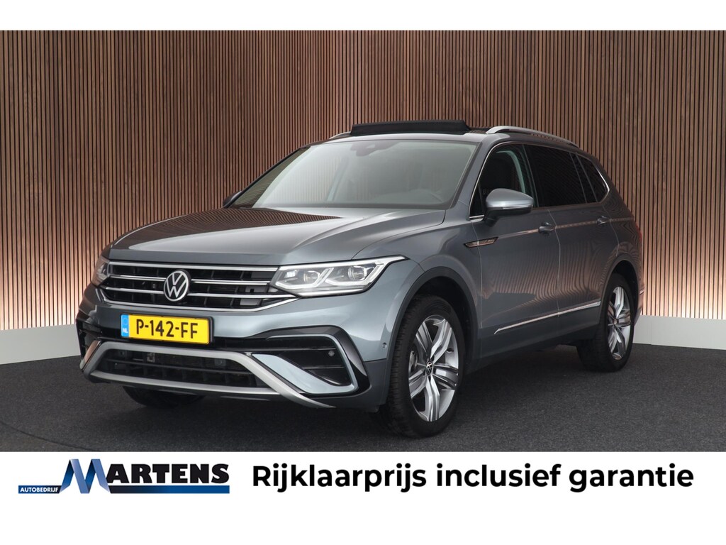 Volkswagen Tiguan Allspace 1.5 TSI 150pk DSG Elegance Keyless Stoelverwarming Camera Panoramadak Virtual Cockpit Navigatie ACC Clima