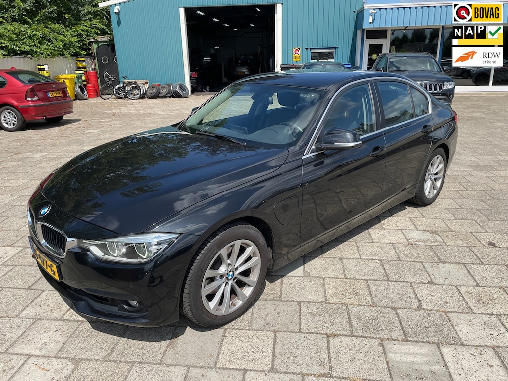 BMW 3-Serie 330e Centennial High Executive