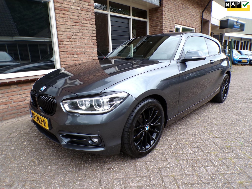 BMW 1-Serie 118i Centennial High Executive Automaat / leder / Navi