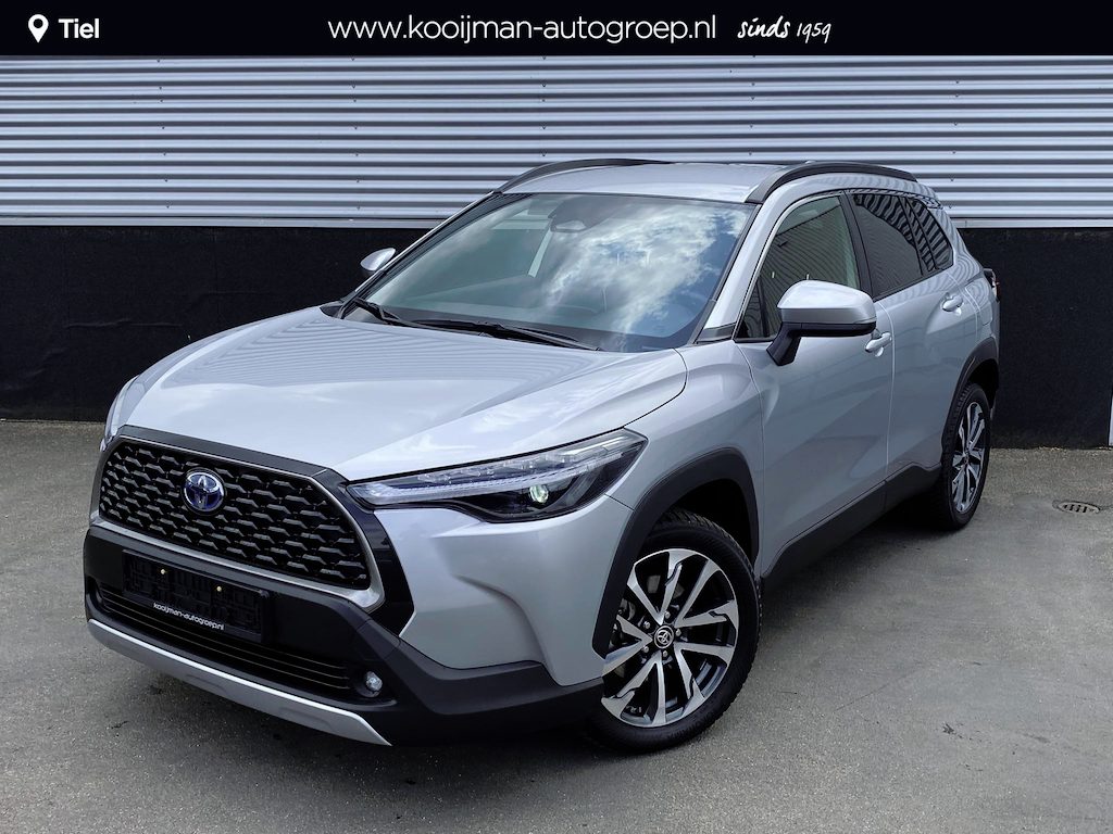 Toyota Corolla Cross Hybrid 140 Dynamic edition Navigatie, Elektrische achterklep, LM Velgen, LMV, all-season banden, smart Key
