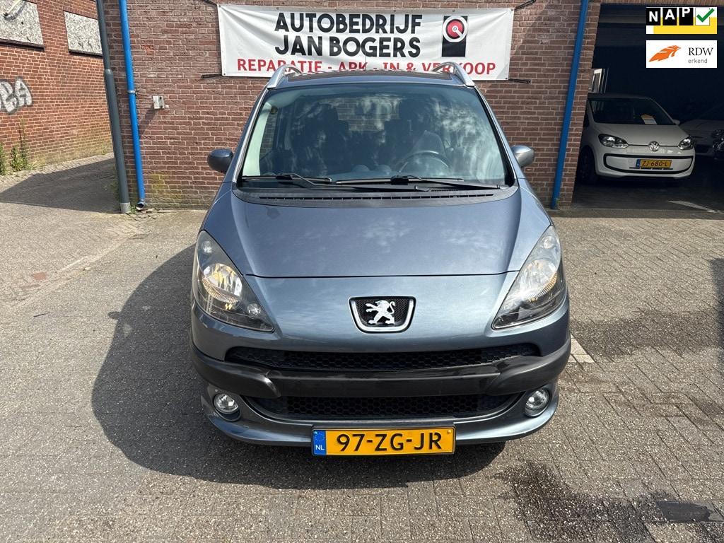 Peugeot 1007 1.6-16V Sporty