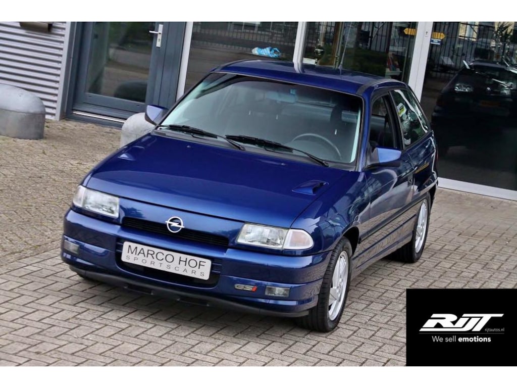 Opel Astra 2.0i GSi 49.000km **Collectors item in mint condition**