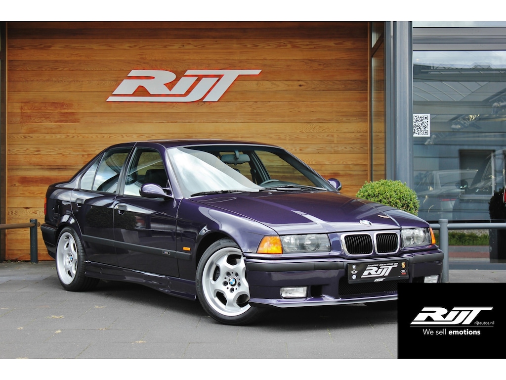 BMW M3 3.2 Sedan SMG **Fully restored in mint condition**