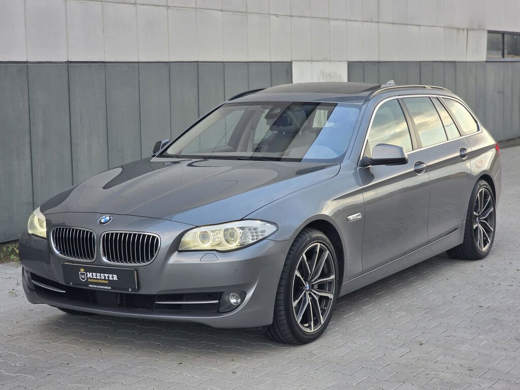 BMW 5-Serie Touring 528xi High Executive|Panodak|ACC|Head-up