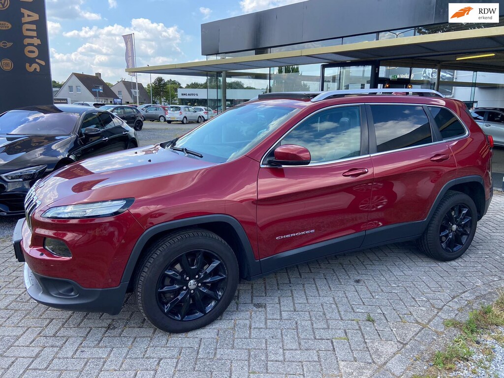 Jeep Cherokee 2.0 Limited 4WD, panodak, trekhaak, navi, cruise, camera, leer