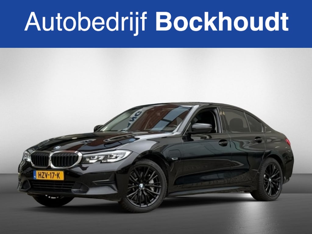 BMW 3-Serie 330e | Navi | Stoelverwarming | Sfeer