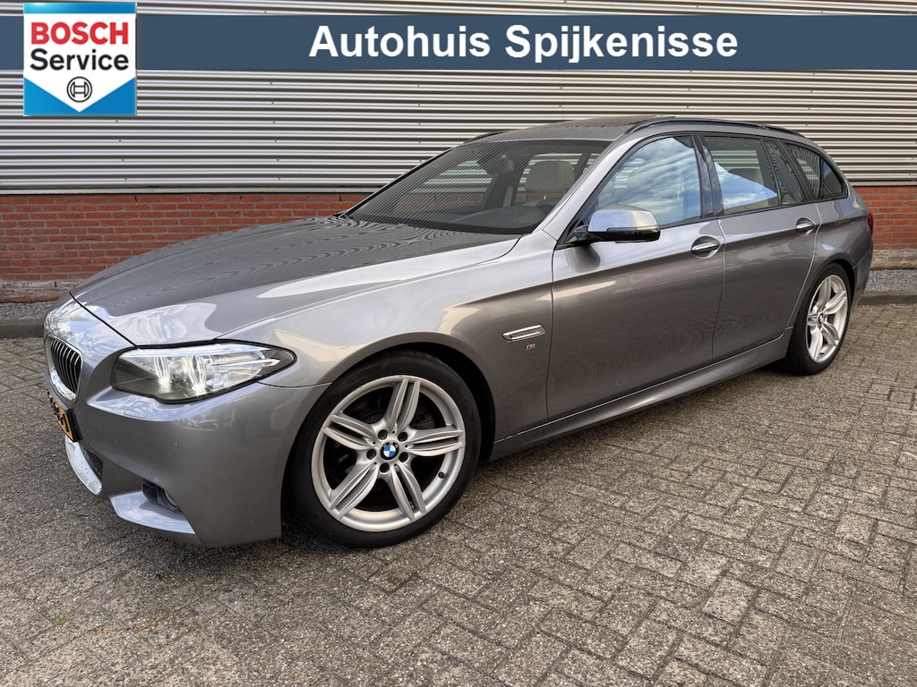 BMW 5-Serie Touring 520i High Executive | M-Sport | Trekhaak | Panoramadak |