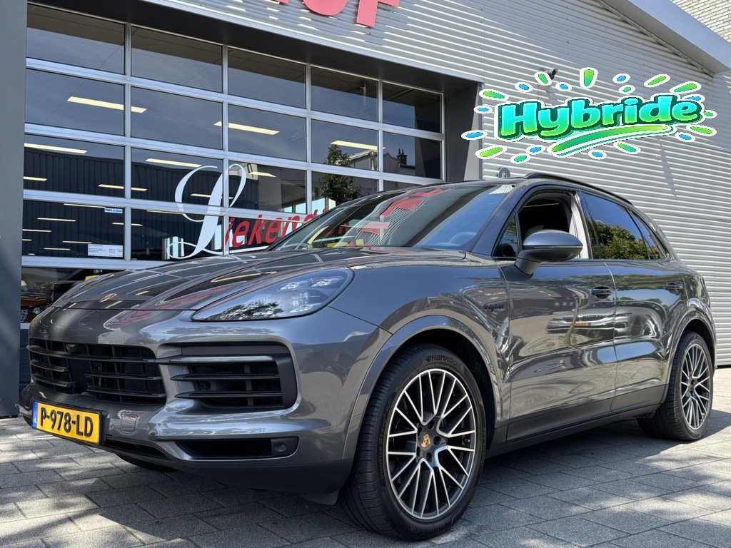 Porsche Cayenne 3.0 E-Hybrid 462 PK SPORT - Panorama dak I Sport pakket I Leer I Airco I Sport velgen I Black Trim I Nacht camera