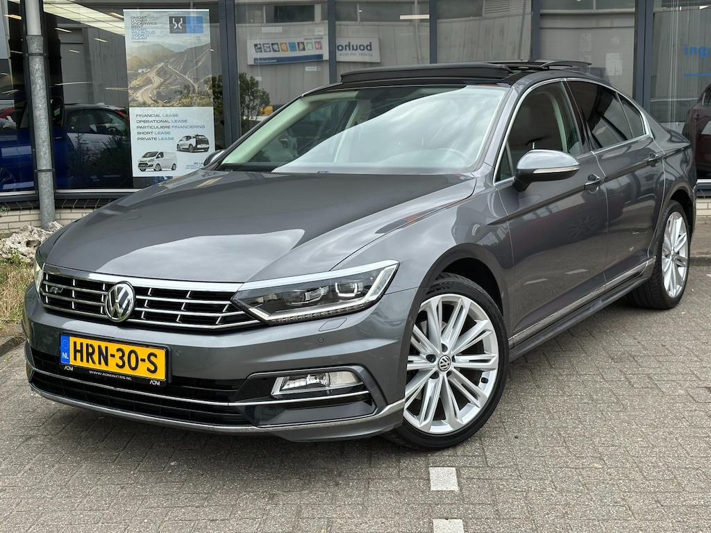Volkswagen Passat 2.0 TDI Business Edition R l ACC l PANO l XENON