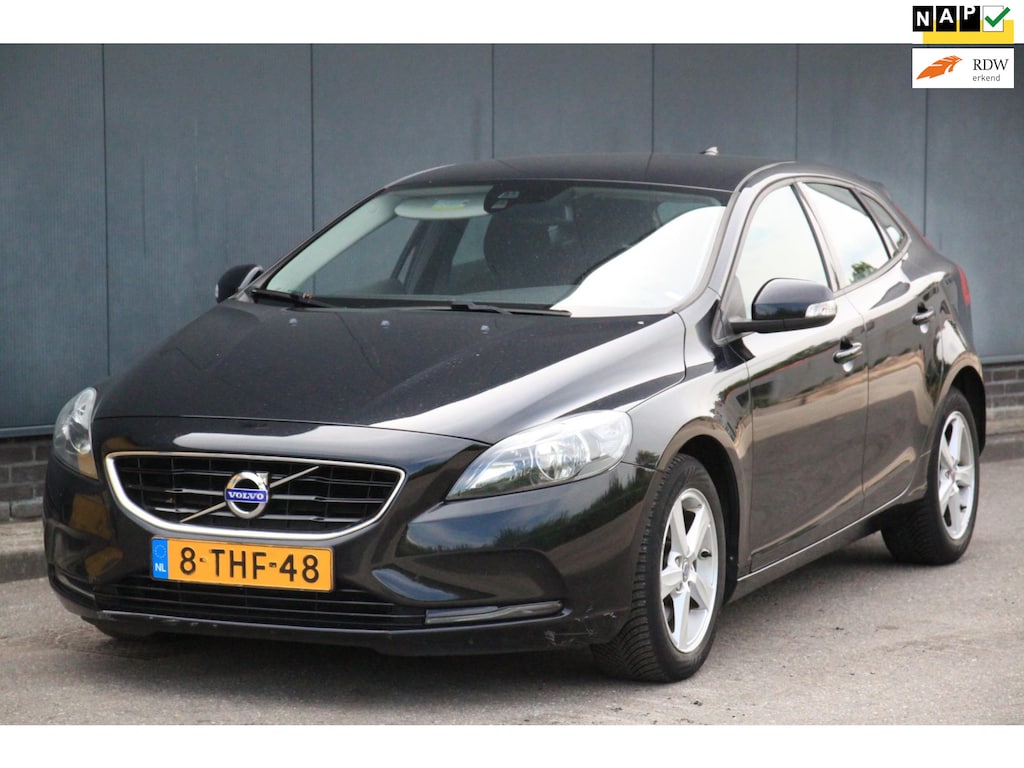 Volvo V40 1.6 T4 Kinetic Navigatie/Parkeersensor/Stoelverwarming/Apk 05-2027