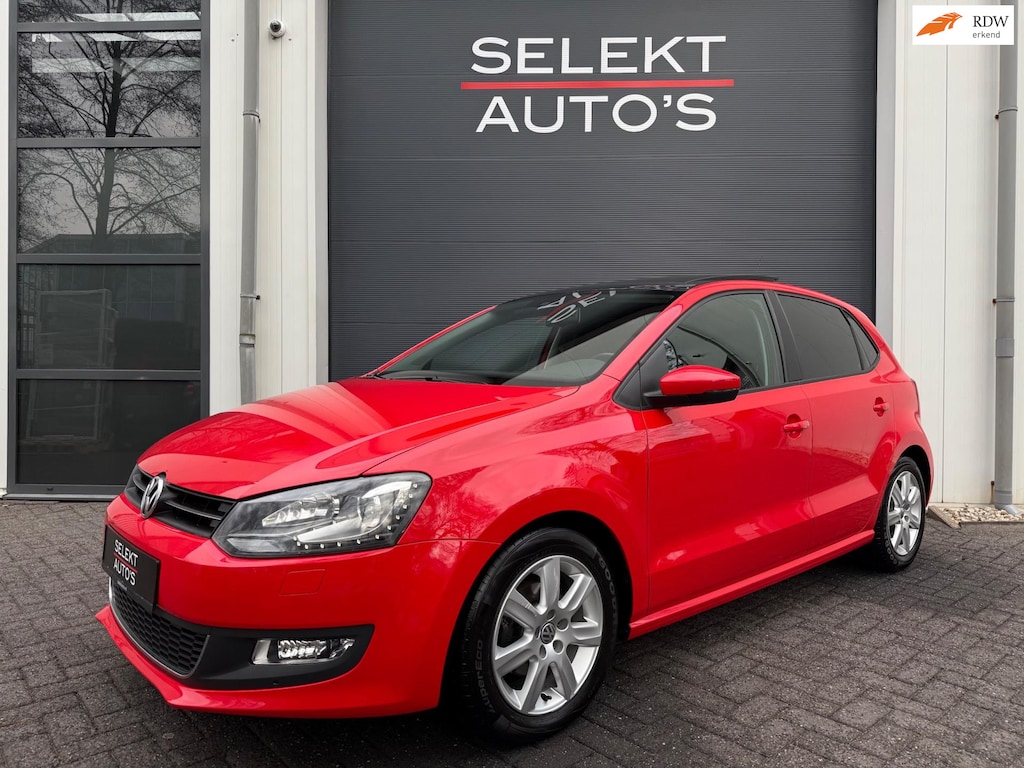 Volkswagen Polo 1.2 TSI Highline 105 PK DSG Panoramadak/Xenon/LED/Climate/Cruise/PDC/Stoelverwarming/Armsteun/5-Deurs/Apk 08-2027