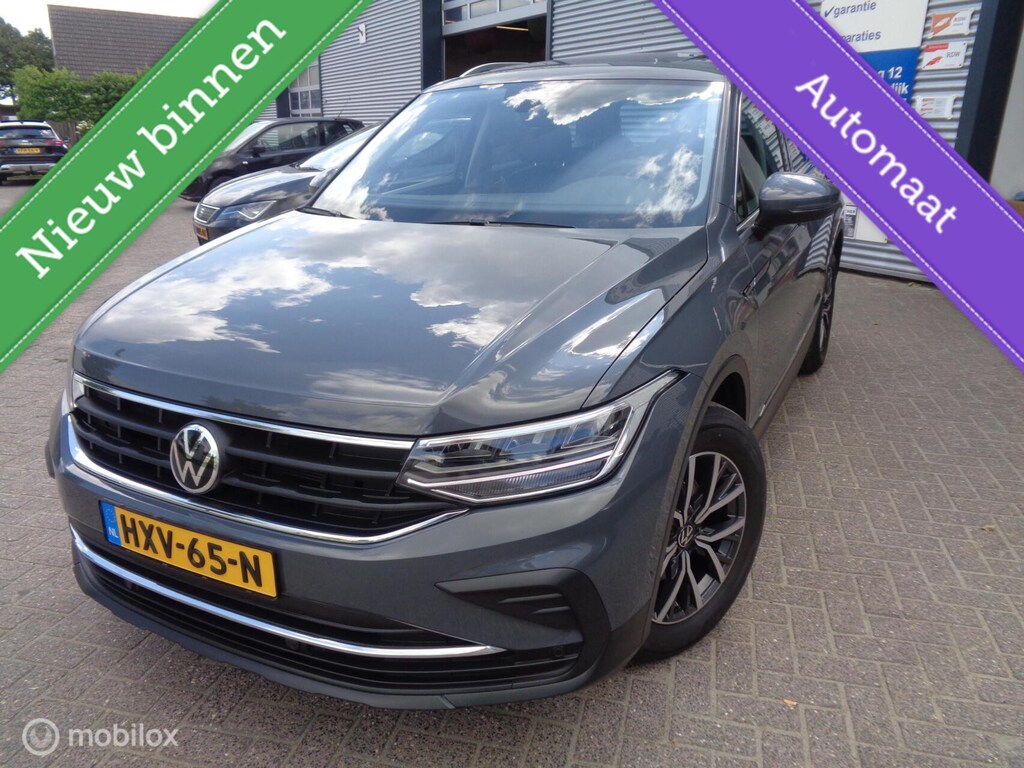Volkswagen Tiguan 1.5 TSI Elegance/Airco/Navi/Panorama/Virtual/Vol Leer/Memory/Stoel stuur verw/Trekhaak/Lm velgen/1st eig/Nieuwstaat/Heerlijke auto