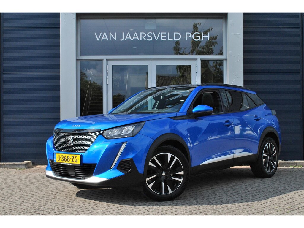 Peugeot 2008 Allure 1.2 Puretech 130pk / 18 inch / dak