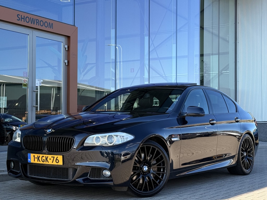 BMW 5-Serie 535d High Executive M Pakket | Memory | Schuifdak | Elec Trekhaak | Stoelverwarming V+A |