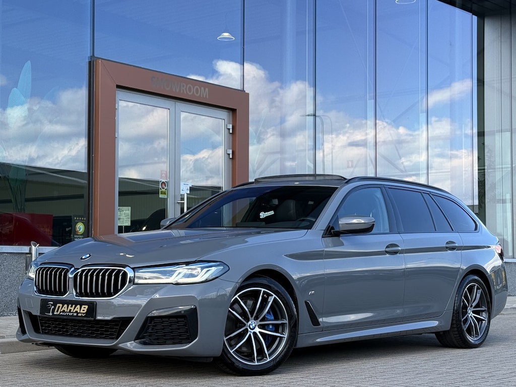 BMW 5-Serie Touring 530i High Executive M-Sport | Pano | Headup | Laser