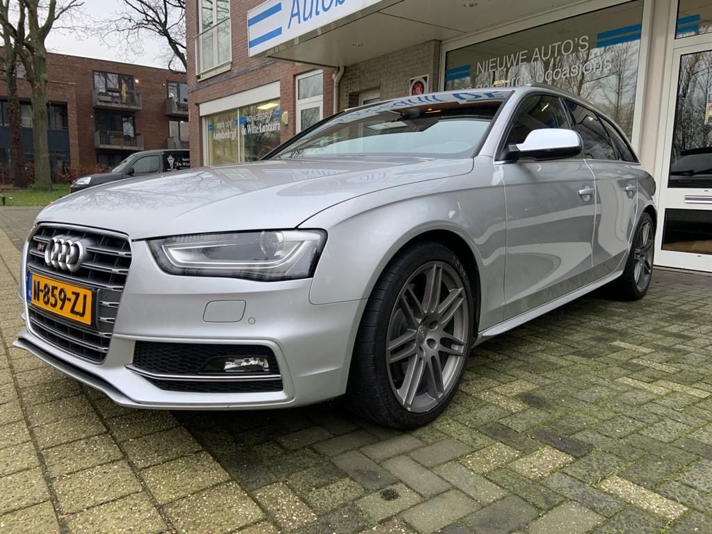 Audi S4 AVANT QUATTRO PROLINE S/4 1/e Eigenaar/Xenon/Panoramadak/Navigatie/19 Inch L.M./Lederen bekleding