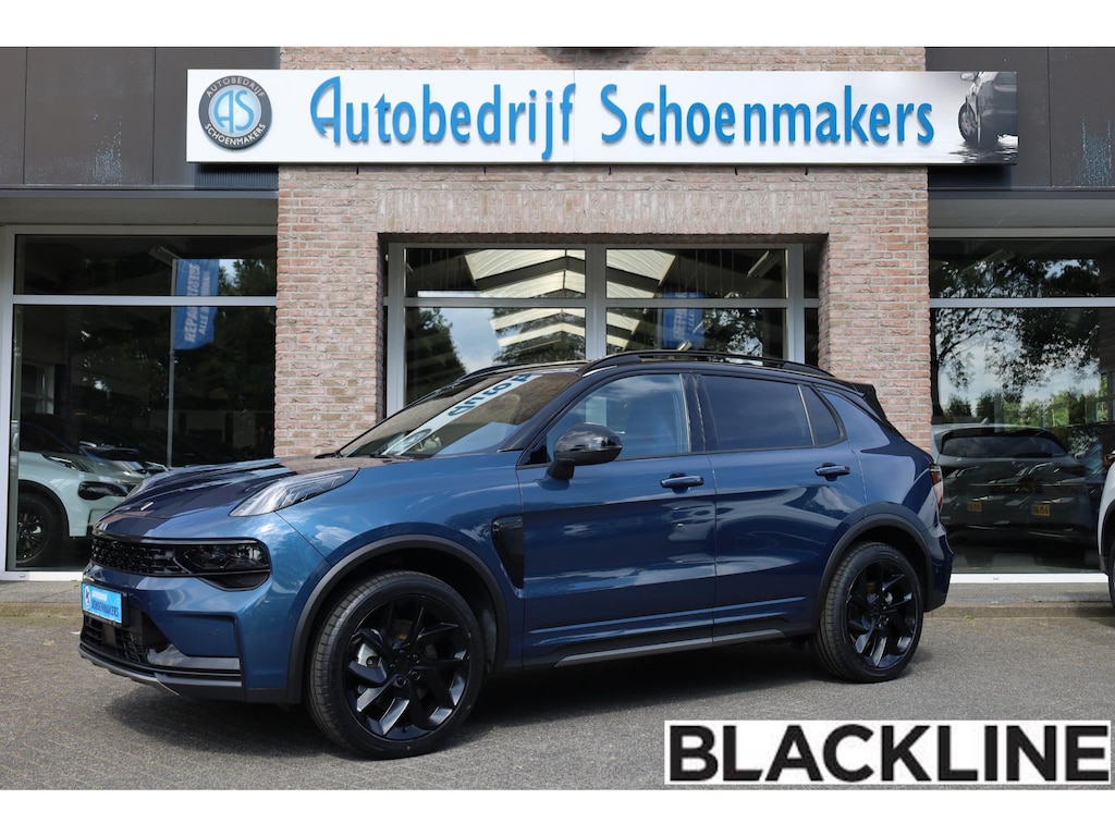 Lynk & Co 01 1.5 BLACKLINE + STUURVERWARMING! 360-CAMERA STUUR/STOELVERW. ROLHOES PANO/SCHUIF MEMORY INFINITY DAB NAVI CARPLAY ELEK.ACHTERKLEP 20"LMV