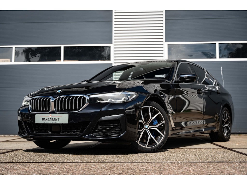 BMW 5-Serie 545e xDrive M-sport High Executive |Sfeer |Alcantara |ACC |Stoel/Stuurverw.